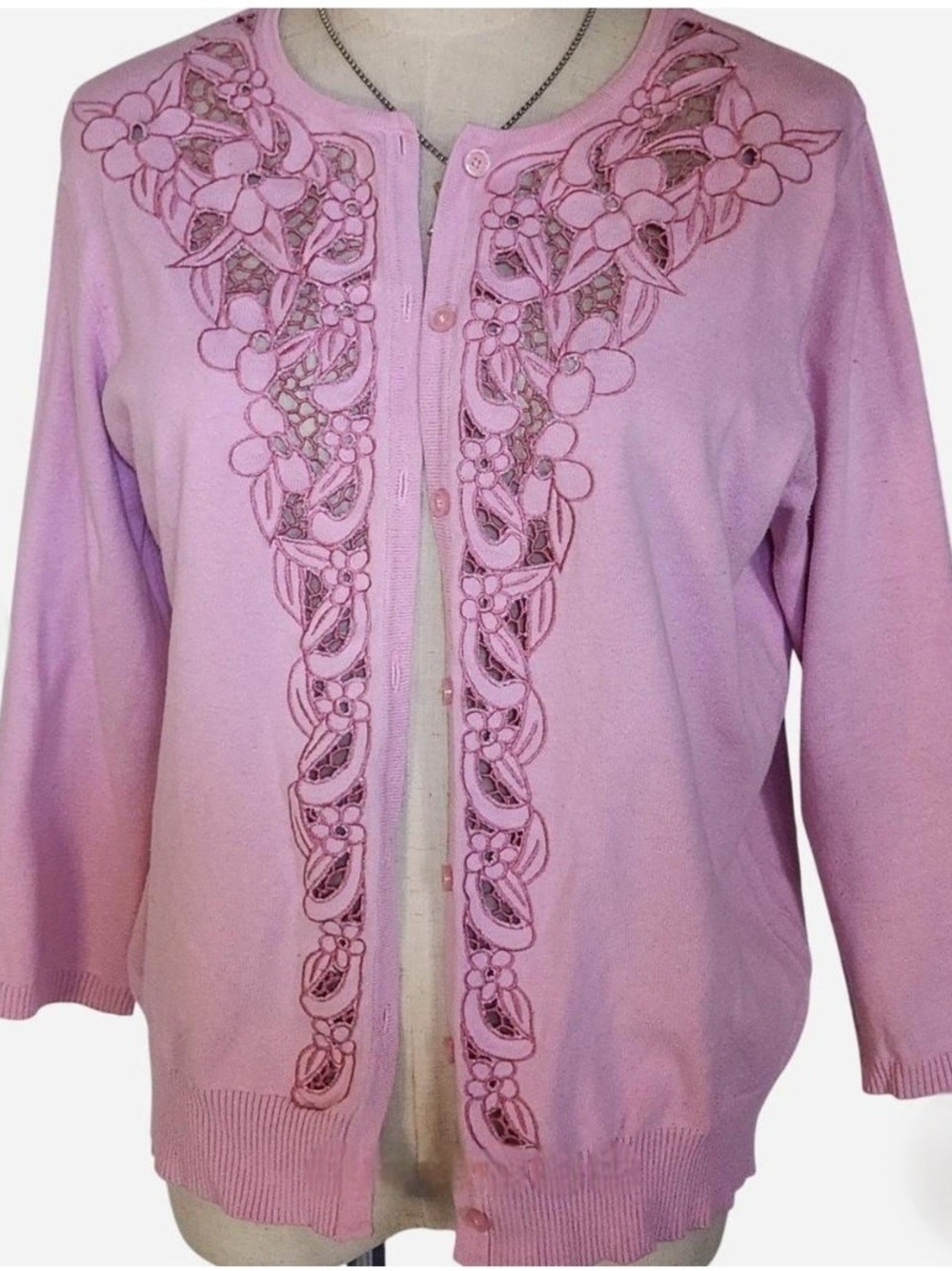 New ISAAC MIZRAHI Pink Cardigan With Embroidered Floral Design